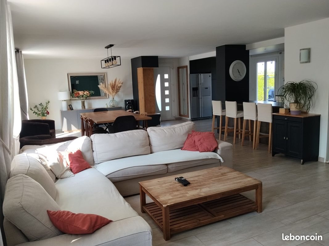 Maison à vendre, 219m², Claye-Souilly