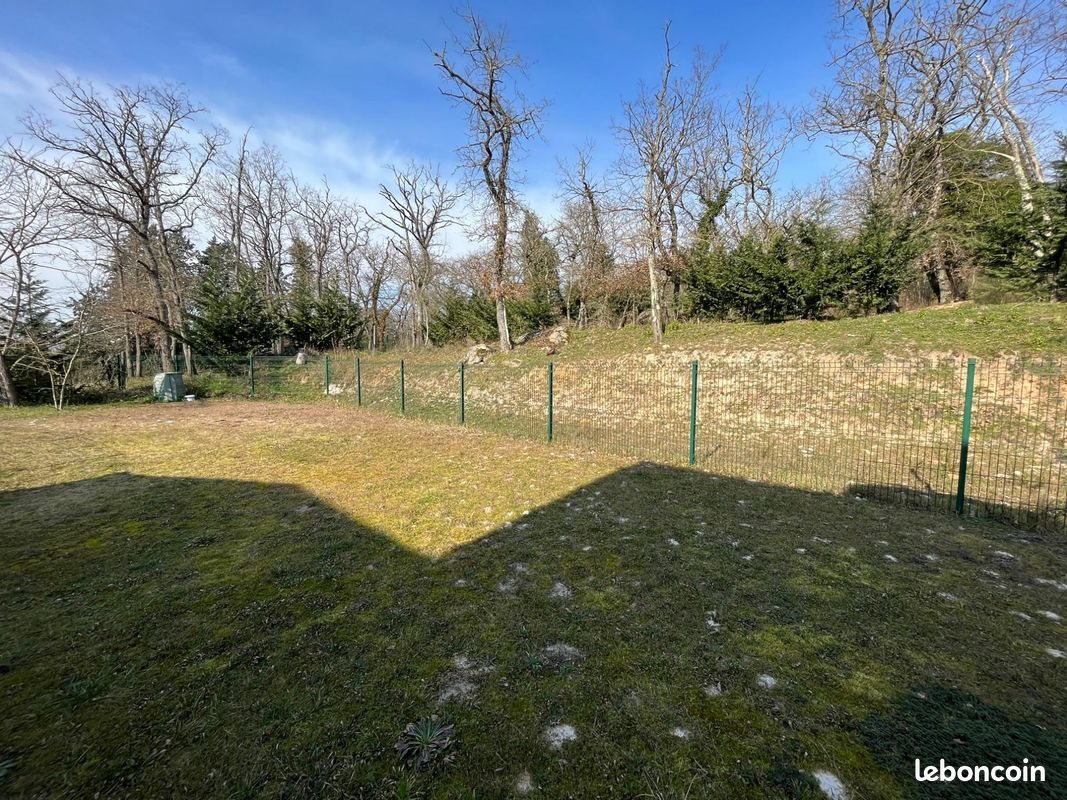 Appartement à louer, 71m², Milly-la-Forêt