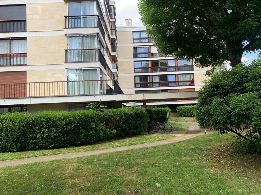 Appartement à louer, 23m², Fontenay-le-Fleury
