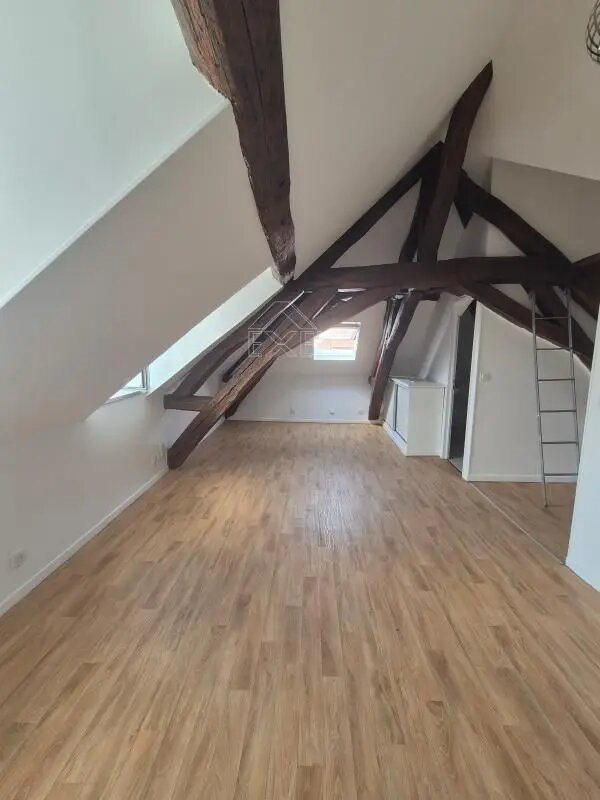 Appartement à louer, 26m², Mantes-la-Jolie