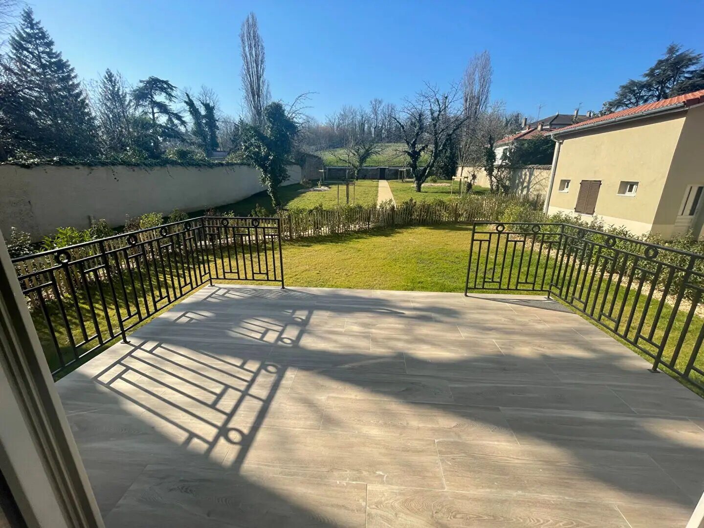 Appartement à louer, 118m², Albigny-sur-Saône