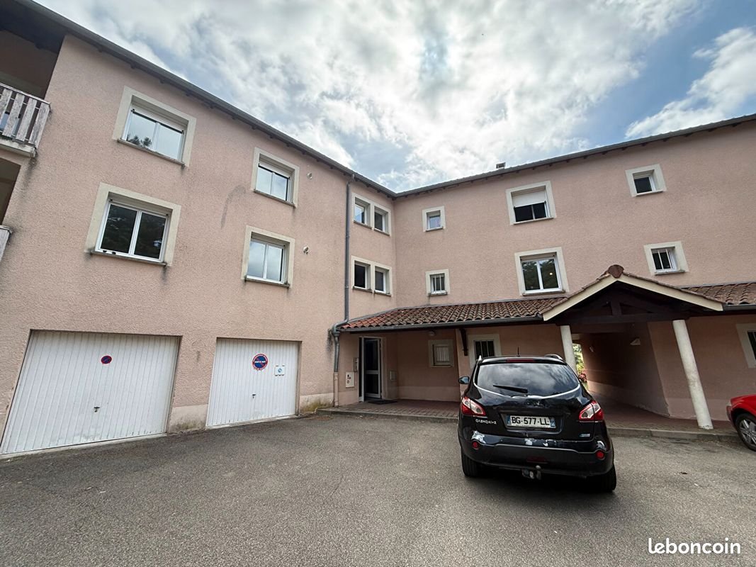 Appartement à louer, 84m², Monsols