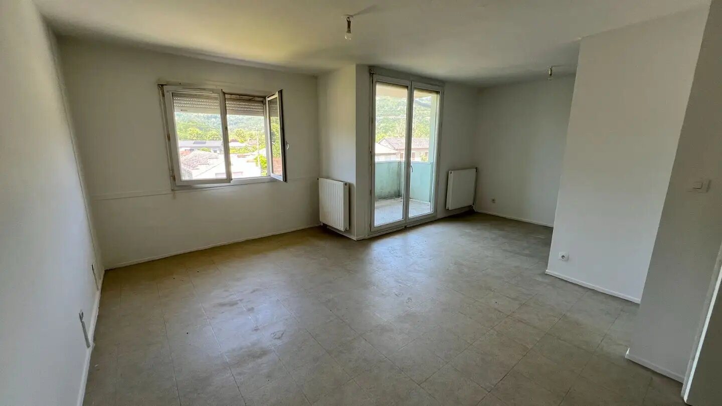 Appartement à louer, 68m², Artemare