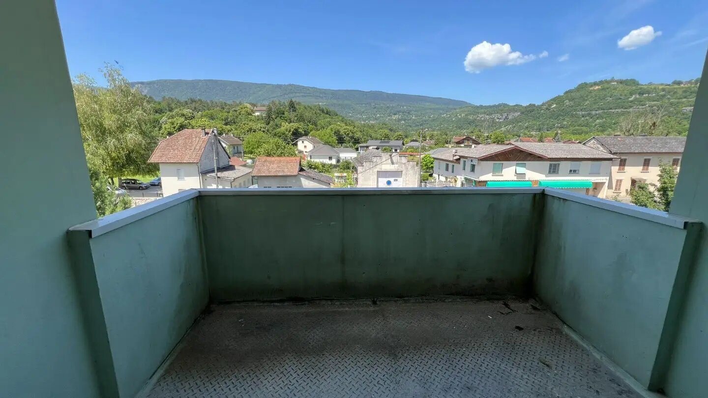 Appartement à louer, 68m², Artemare