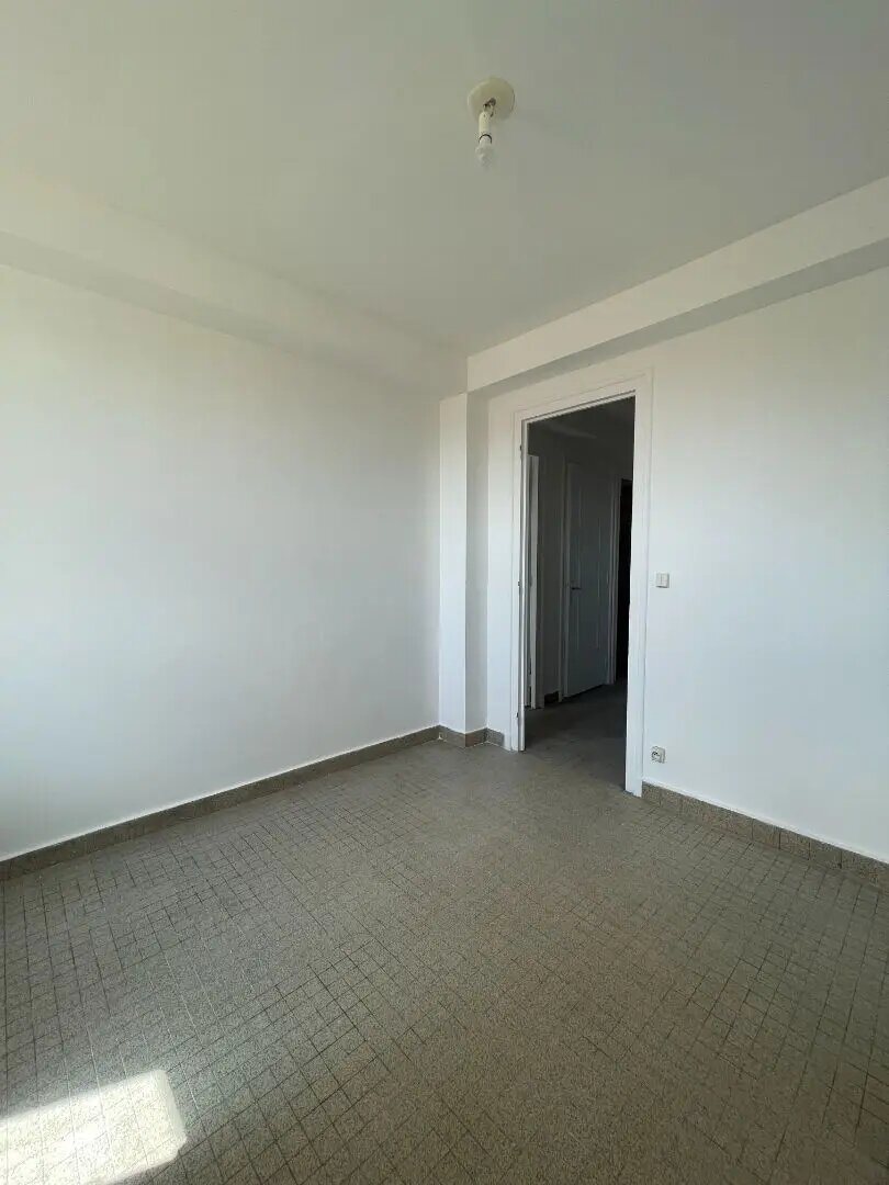 Appartement à louer, 69m², Saint-Bonnet-le-Château