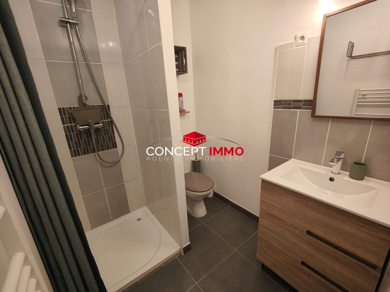 Appartement à louer, 25m², Méounes-lès-Montrieux