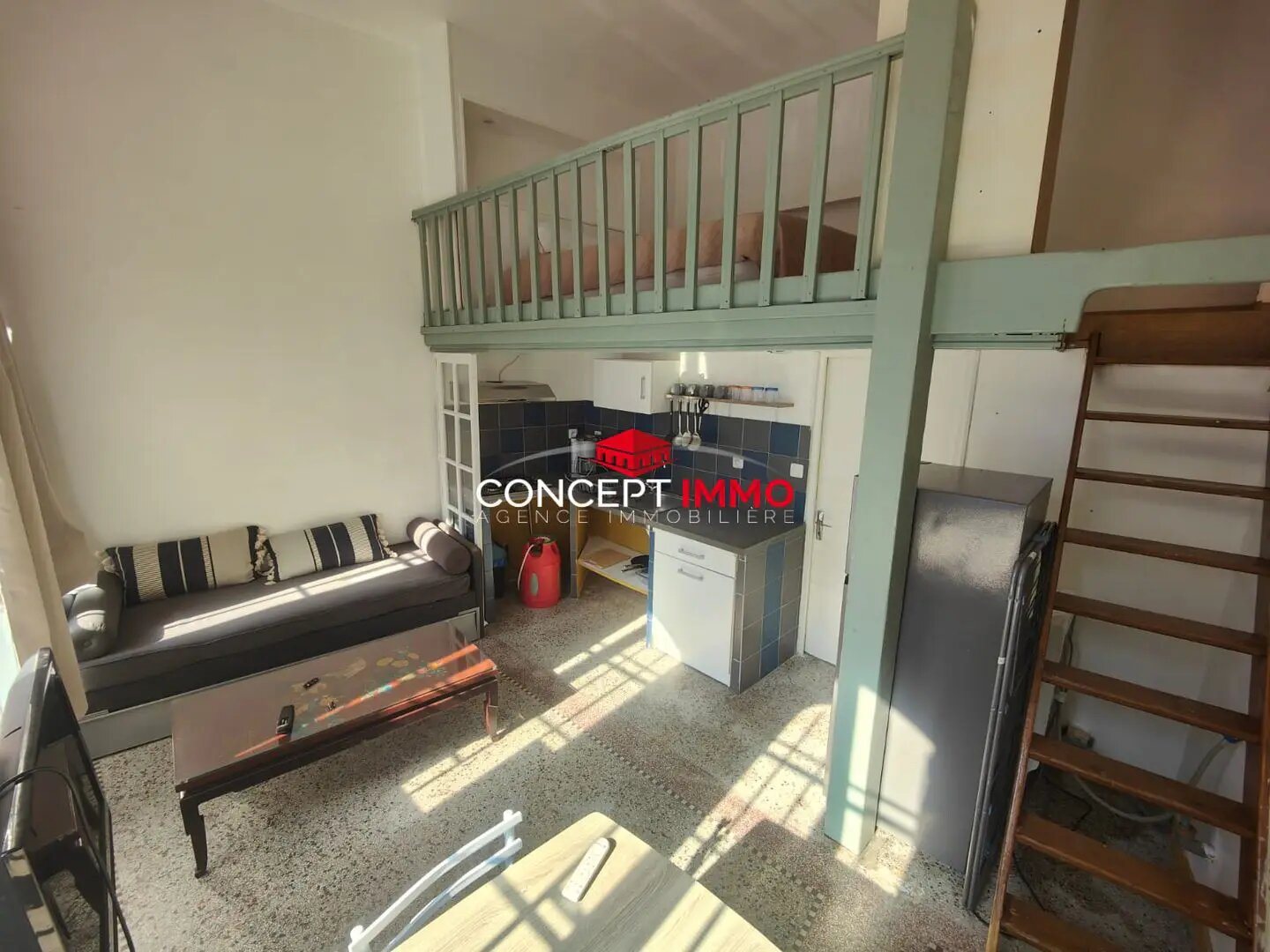 Appartement à louer, 18m², Belgentier