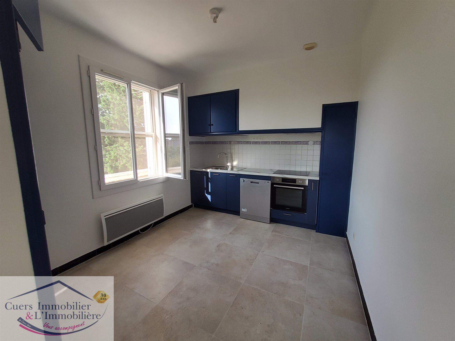 Maison à louer, 78m², Cuers
