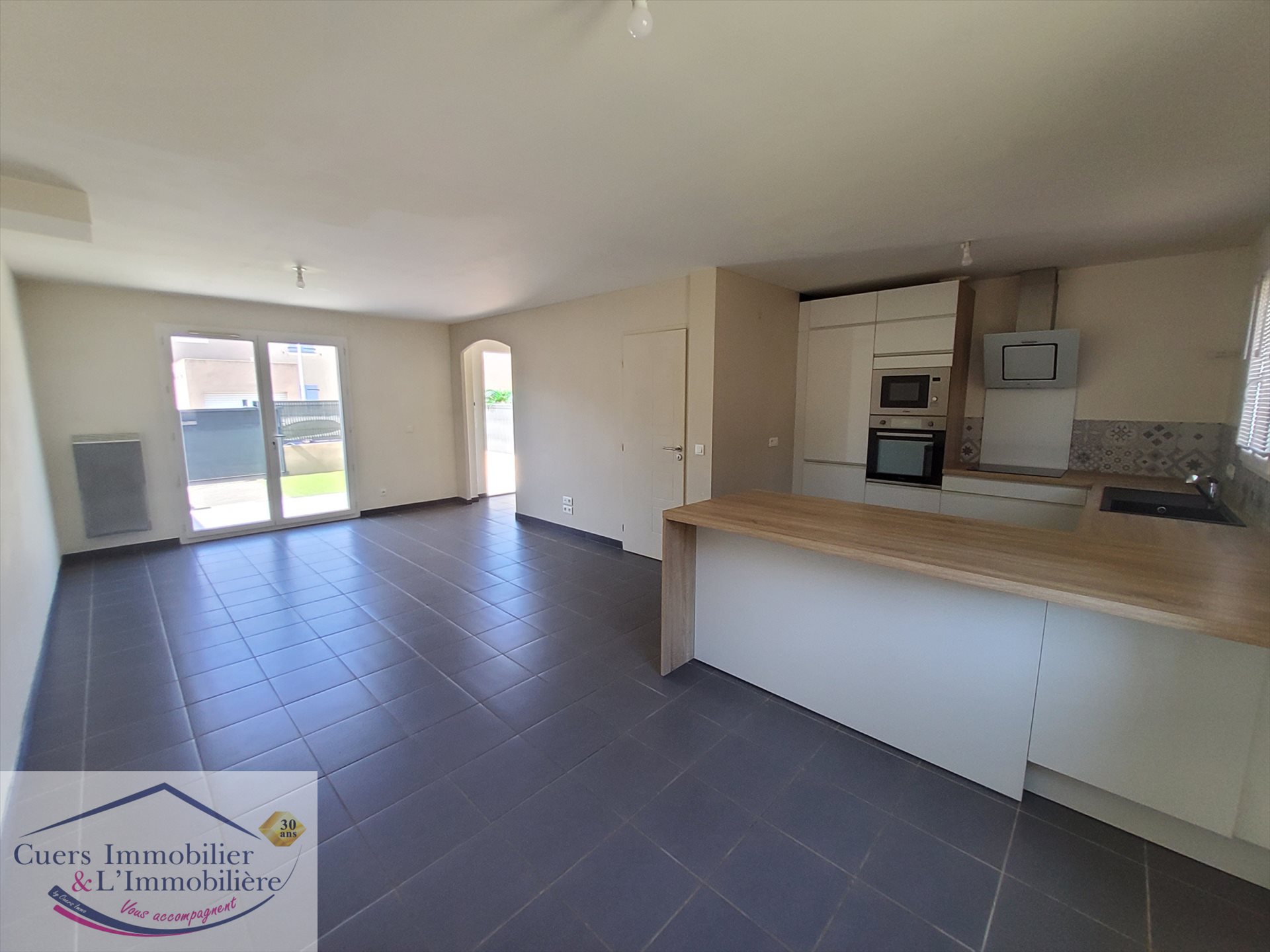 Maison à louer, 73m², Cuers