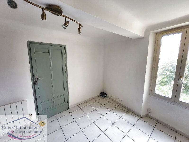 Appartement à louer, 37m², La Crau