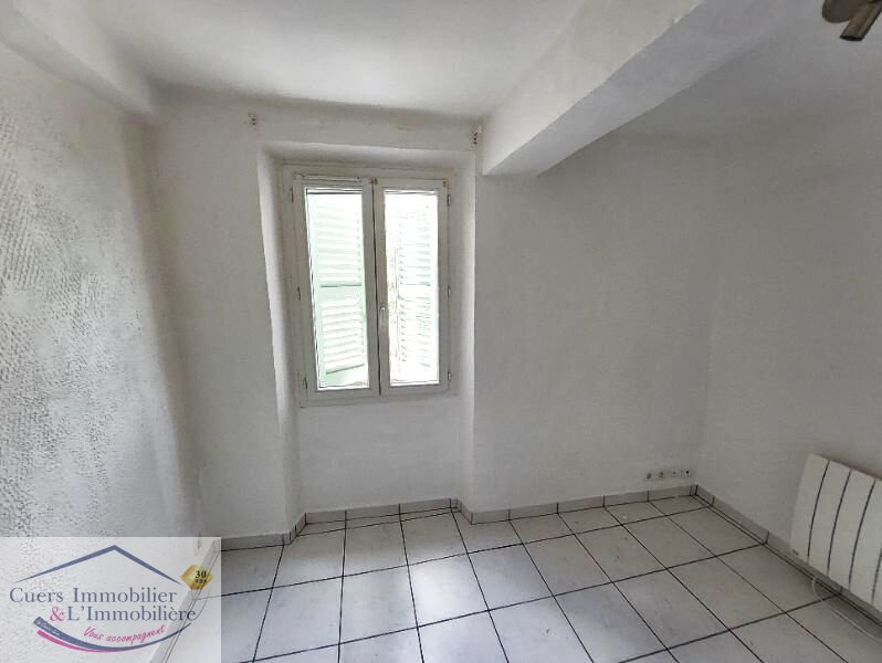Appartement à louer, 37m², La Crau