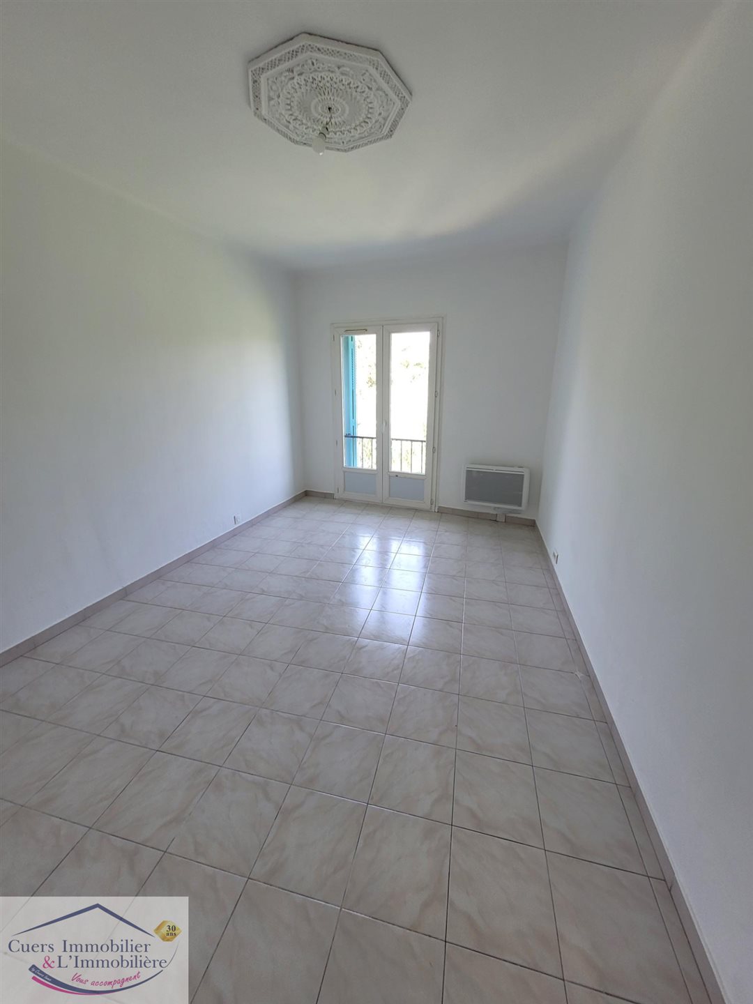 Appartement à louer, 65m², Cuers