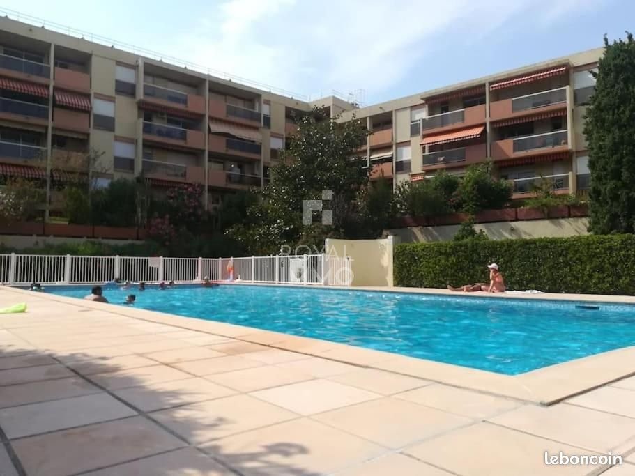 Appartement à vendre, 65m², Hyères