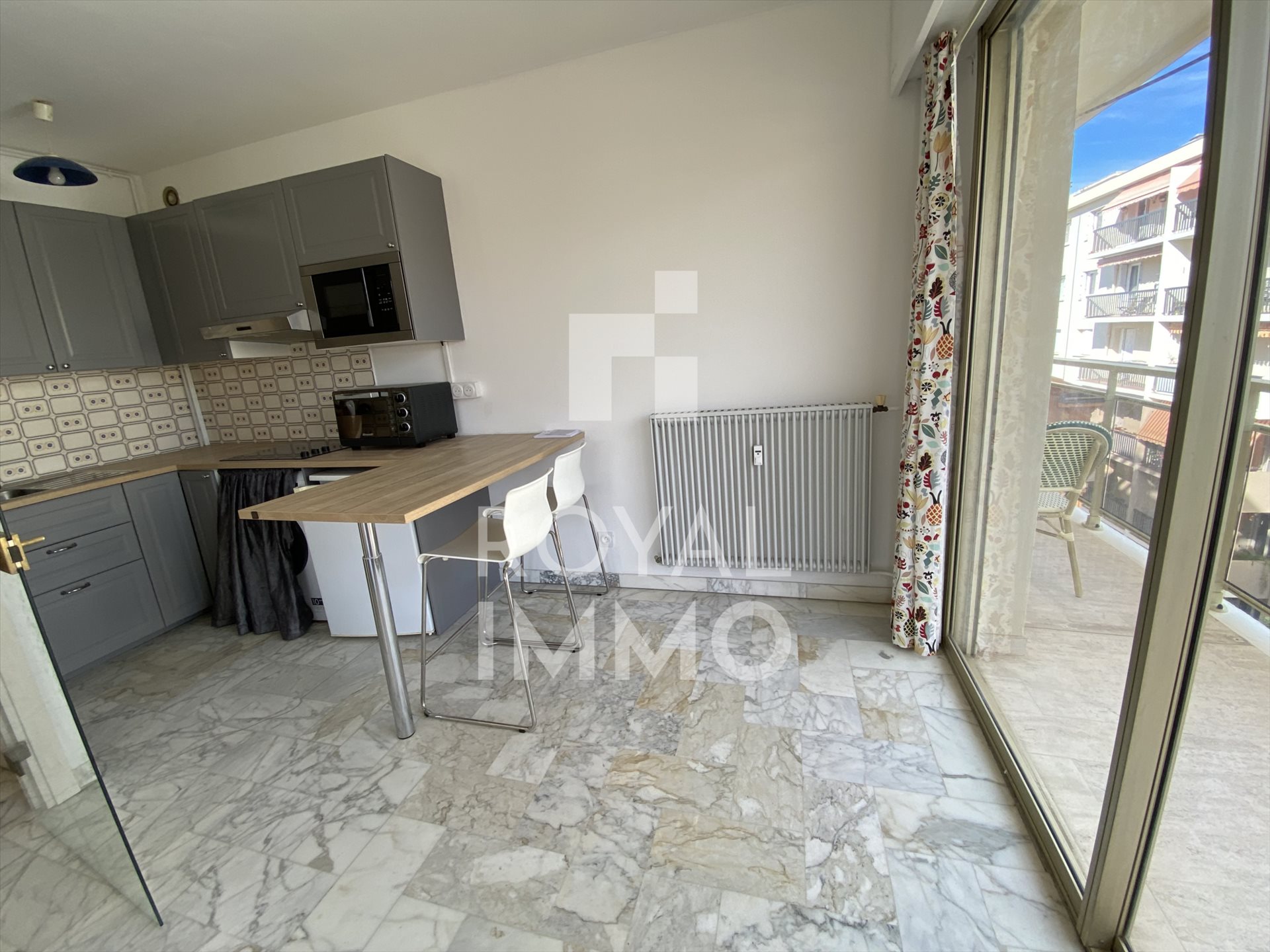 Appartement à louer, 27m², Toulon