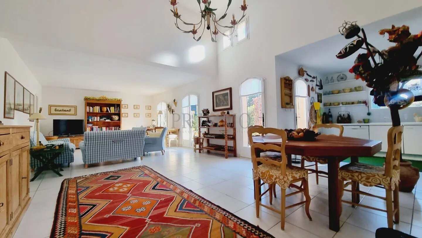 Maison à vendre, 102m², Saint-Raphaël