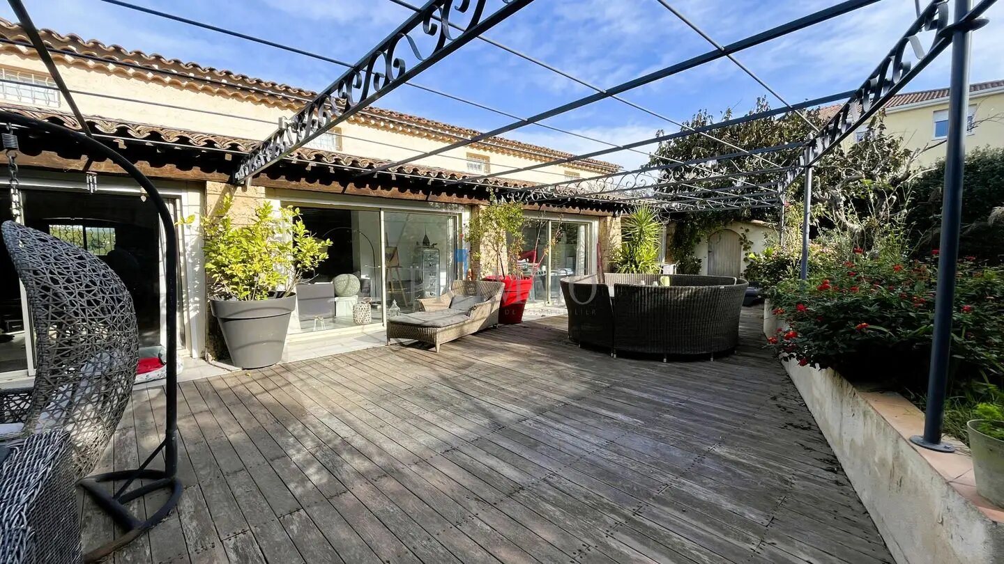 Maison à vendre, 205m², Saint-Raphaël