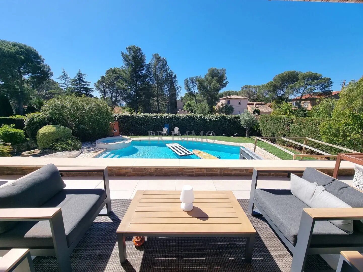 Maison à vendre, 270m², Saint-Raphaël