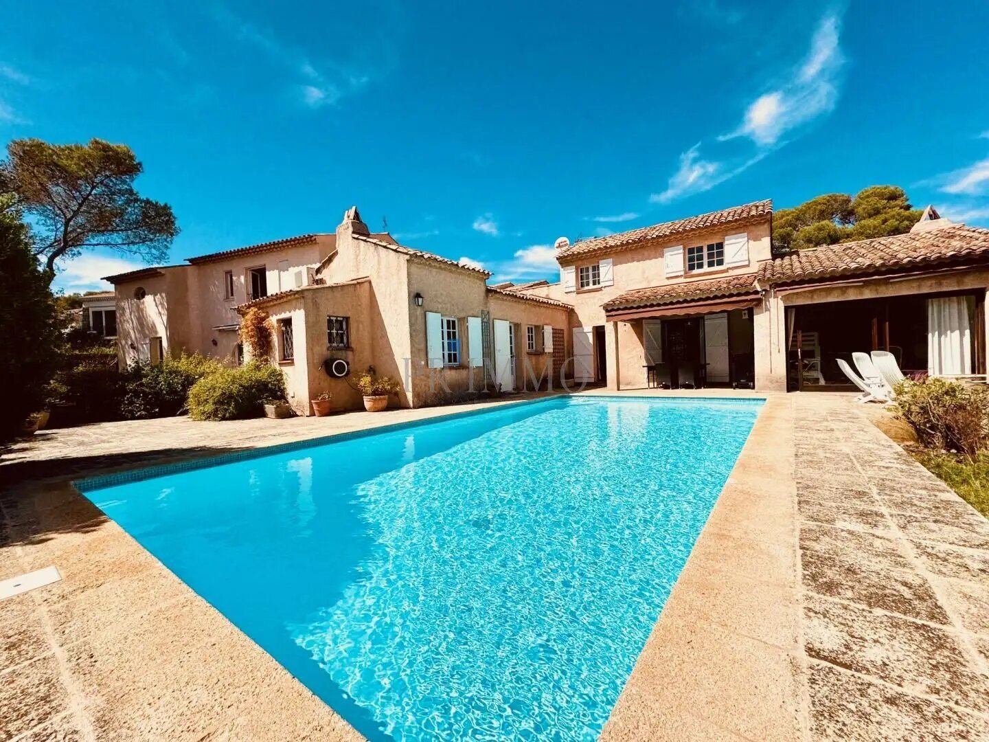 Maison à vendre, 275m², Saint-Raphaël
