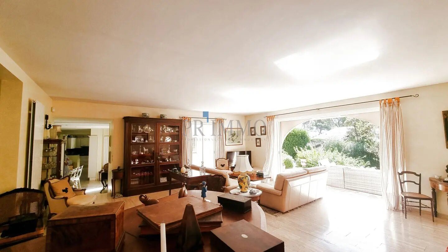 Maison à vendre, 275m², Saint-Raphaël