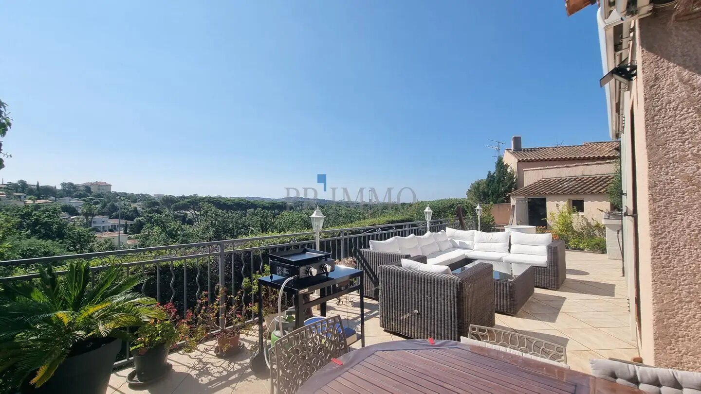 Maison à vendre, 99m², Fréjus