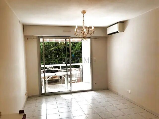Appartement à louer, 37m², Saint-Raphaël