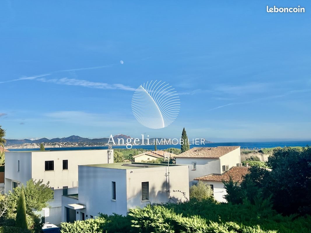 Maison à vendre, 275m², Fréjus
