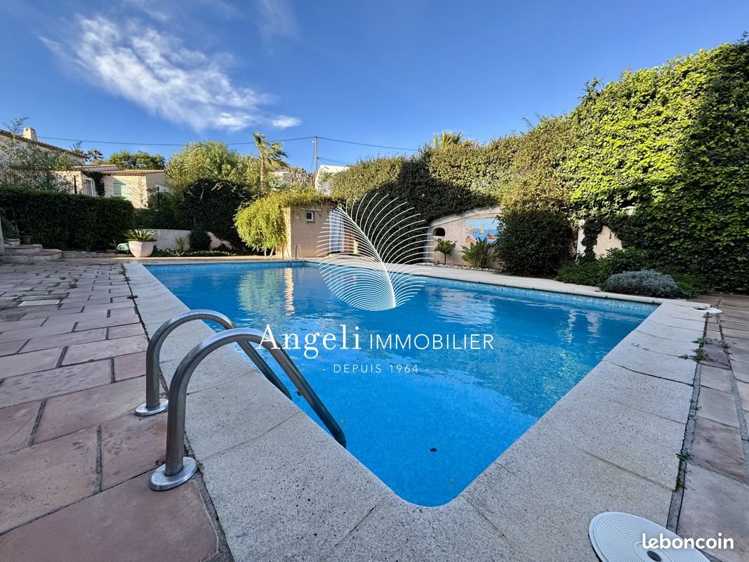 Maison à vendre, 275m², Fréjus