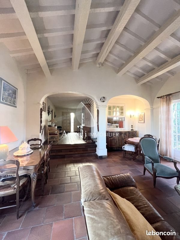 Maison à vendre, 275m², Fréjus