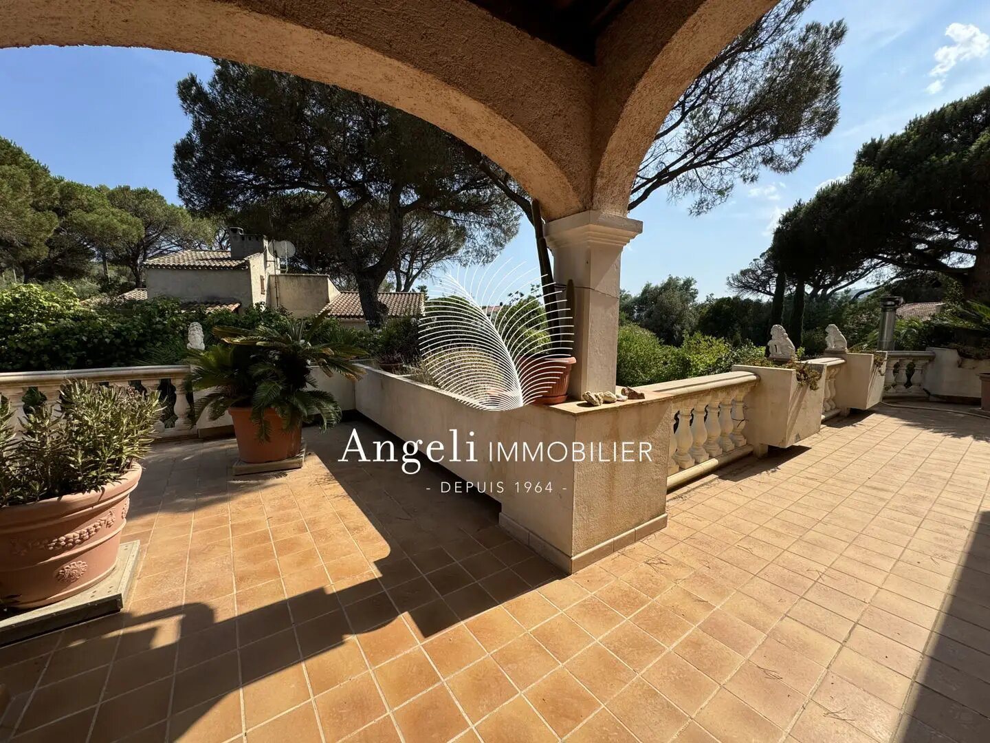 Maison à vendre, 251m², Roquebrune-sur-Argens