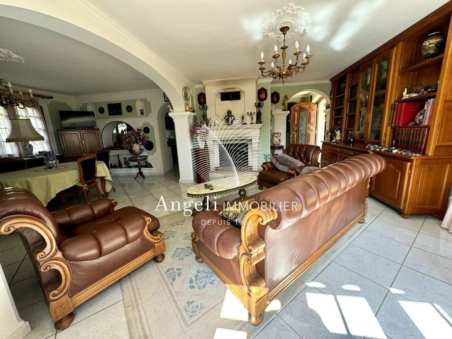 Maison à vendre, 251m², Roquebrune-sur-Argens