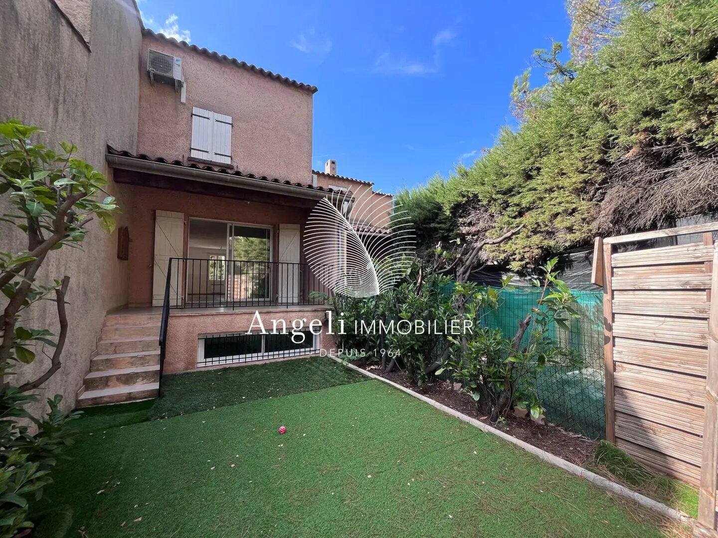 Appartement à vendre, 75m², Fréjus