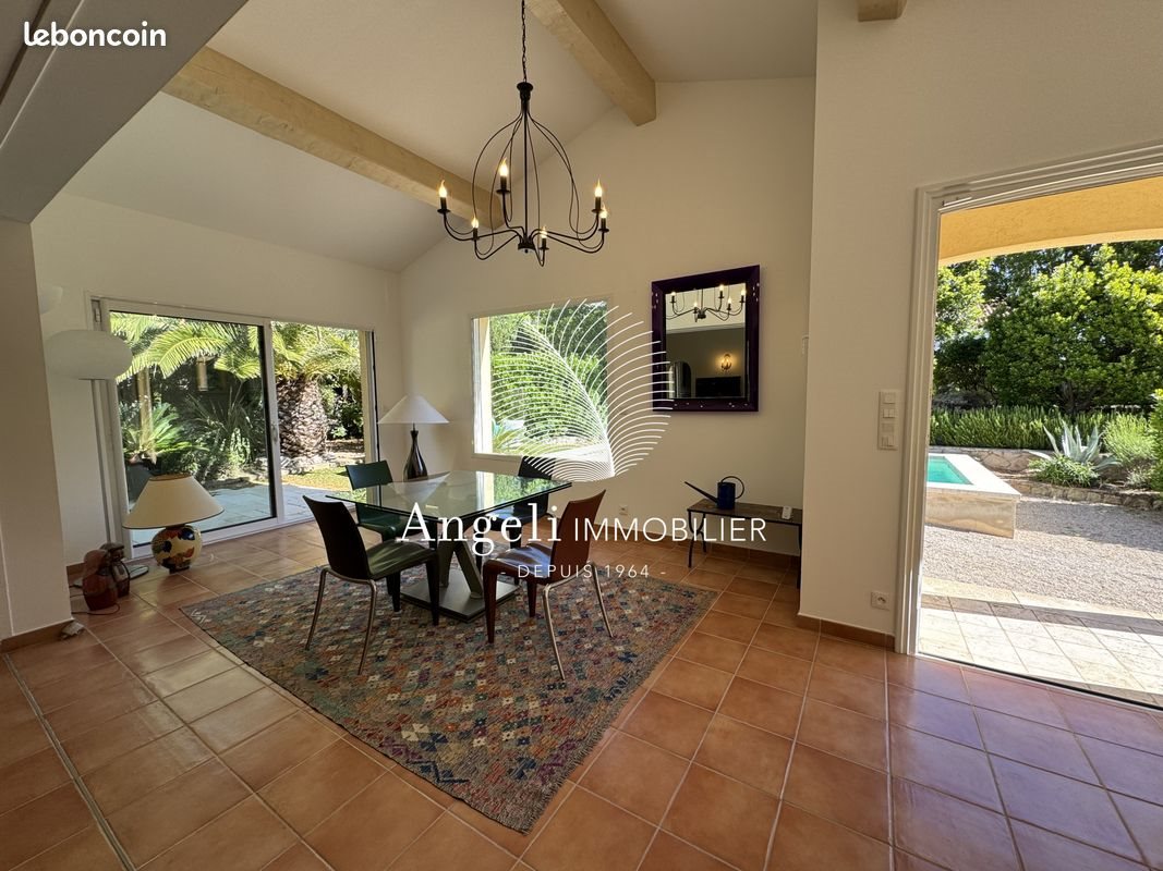 Maison à vendre, 154m², Fréjus