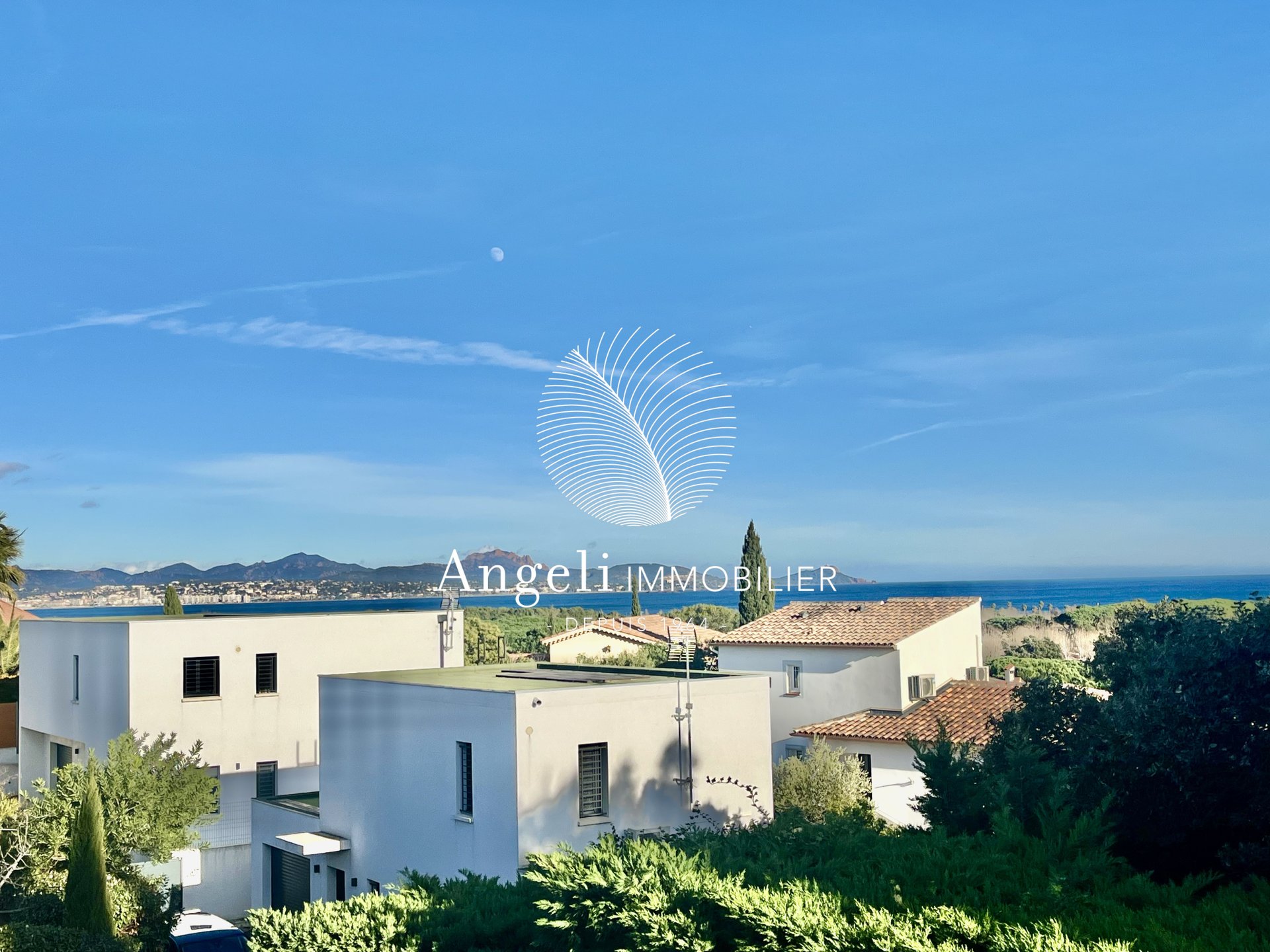 Maison à vendre, 275m², Saint-Aygulf