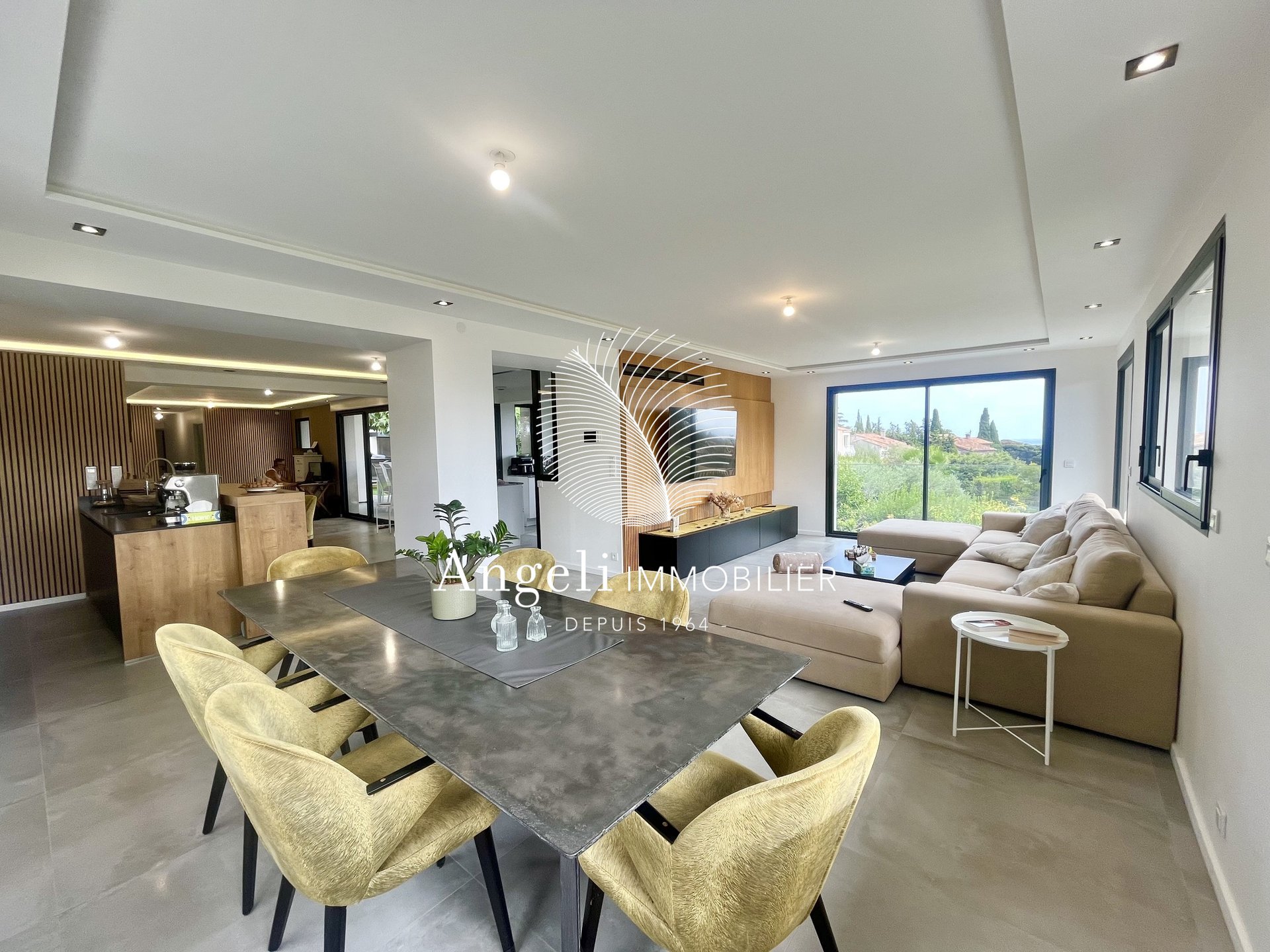 Maison à vendre, 200m², Saint-Aygulf