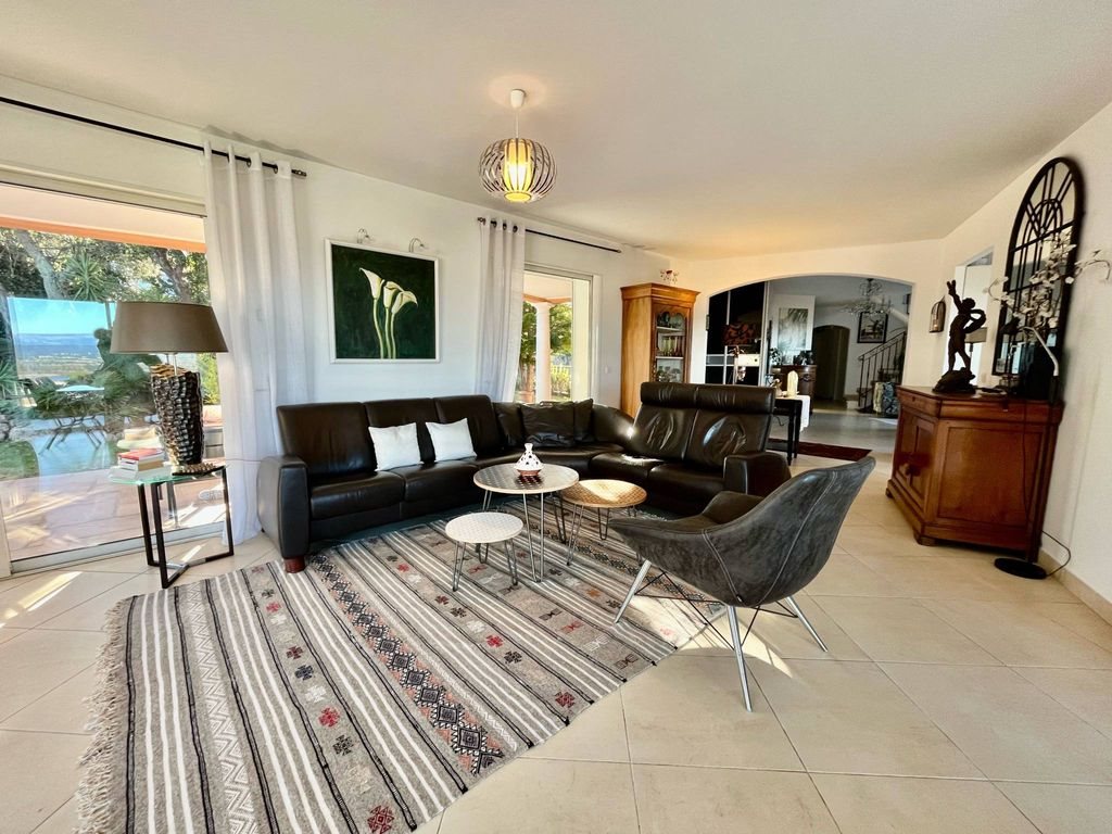 Maison à vendre, 220m², Fréjus