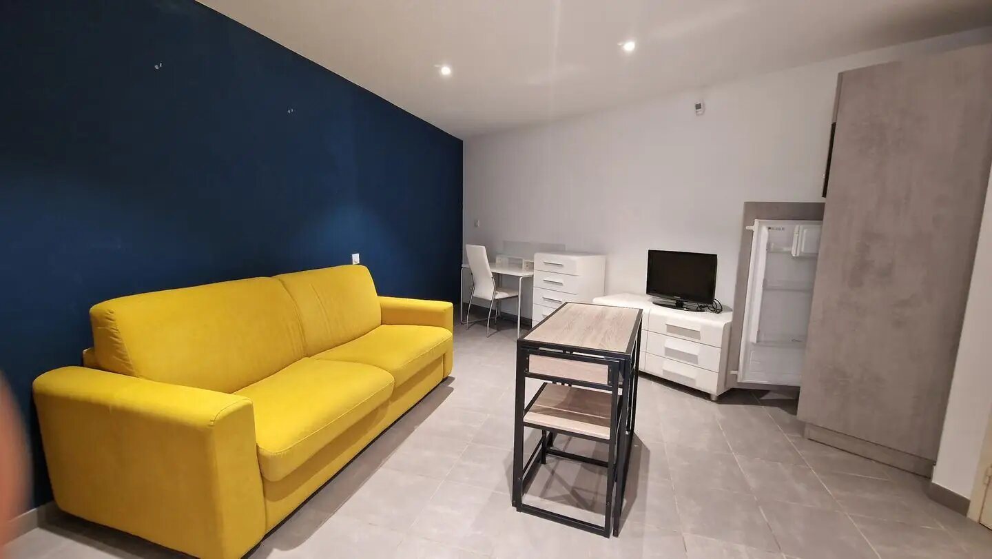 Appartement à vendre, 21m², Châteauneuf-de-Gadagne