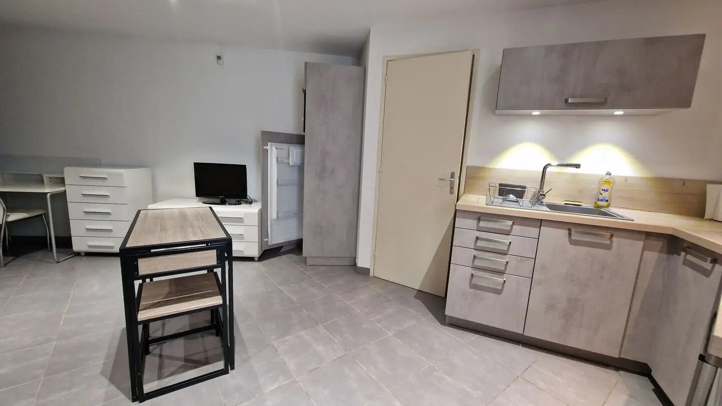Appartement à vendre, 21m², Châteauneuf-de-Gadagne