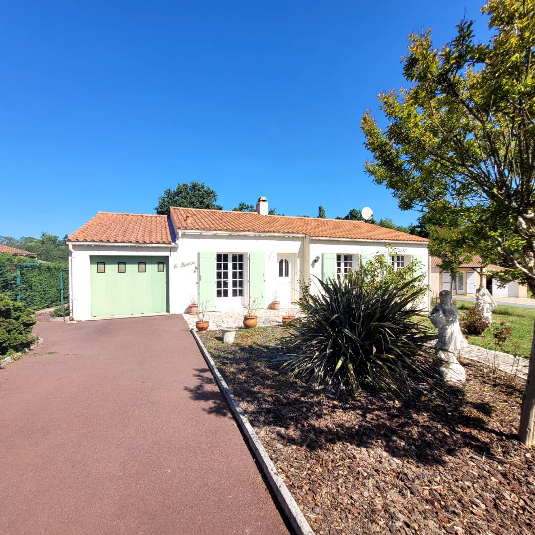 Maison à vendre, 99m², Saint-Avaugourd-des-Landes