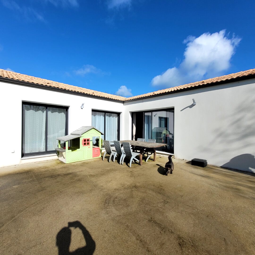 Maison à vendre, 141m², Saint-Vincent-sur-Graon