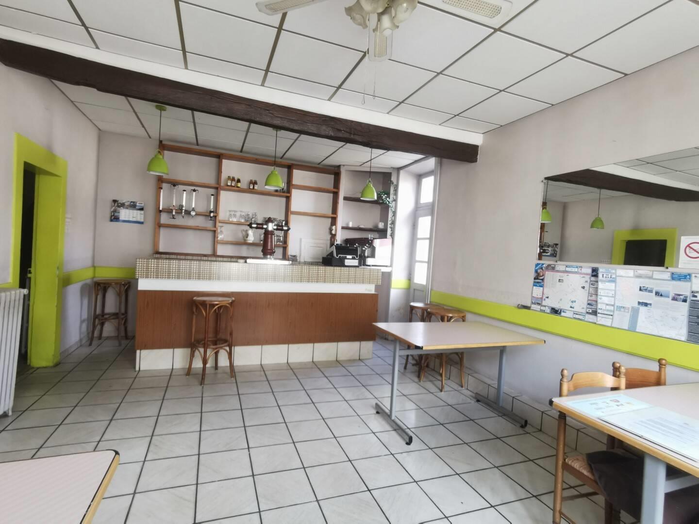Maison à vendre, 300m², Compreignac