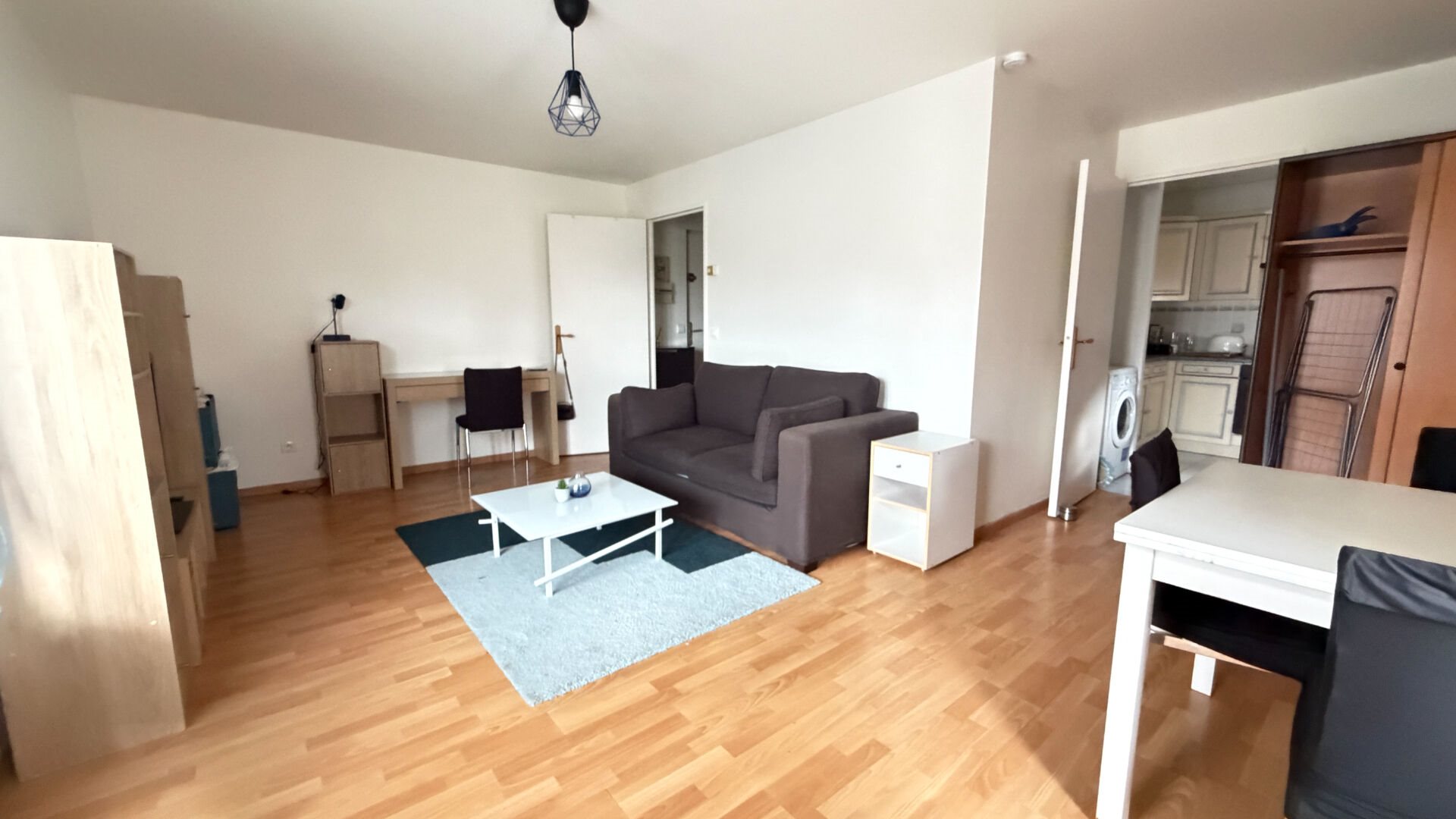Appartement à louer, 34m², Evry