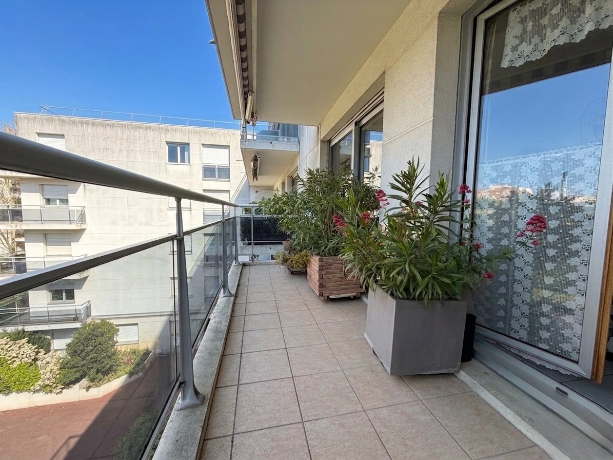 Appartement à vendre, 63m², Évry-Courcouronnes