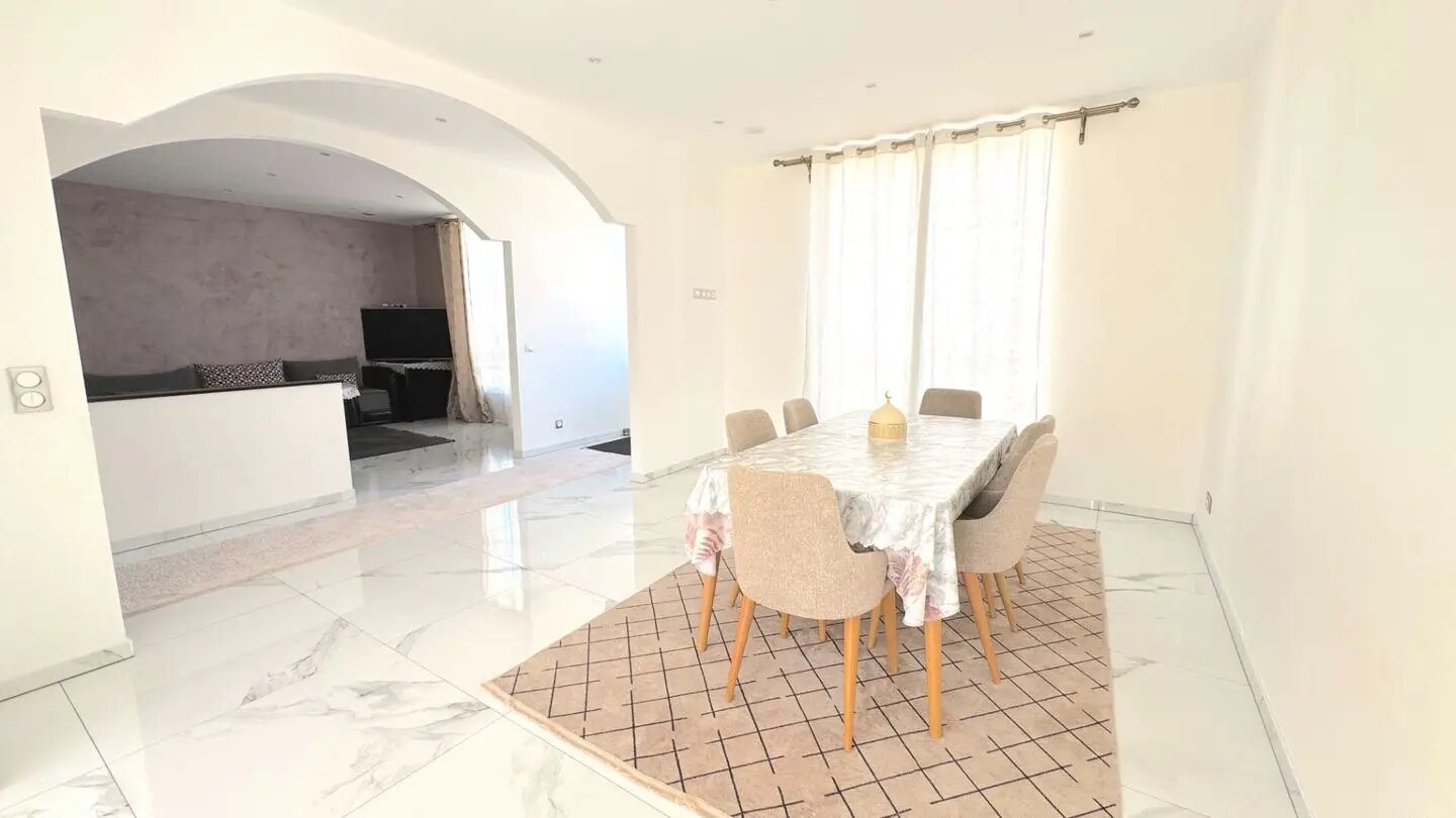 Maison à vendre, 209m², Evry