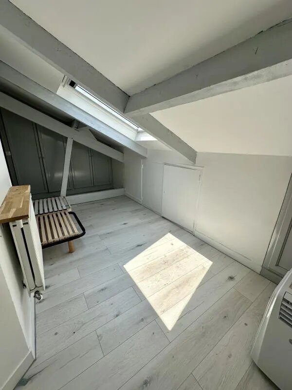 Appartement à louer, 54m², Courbevoie