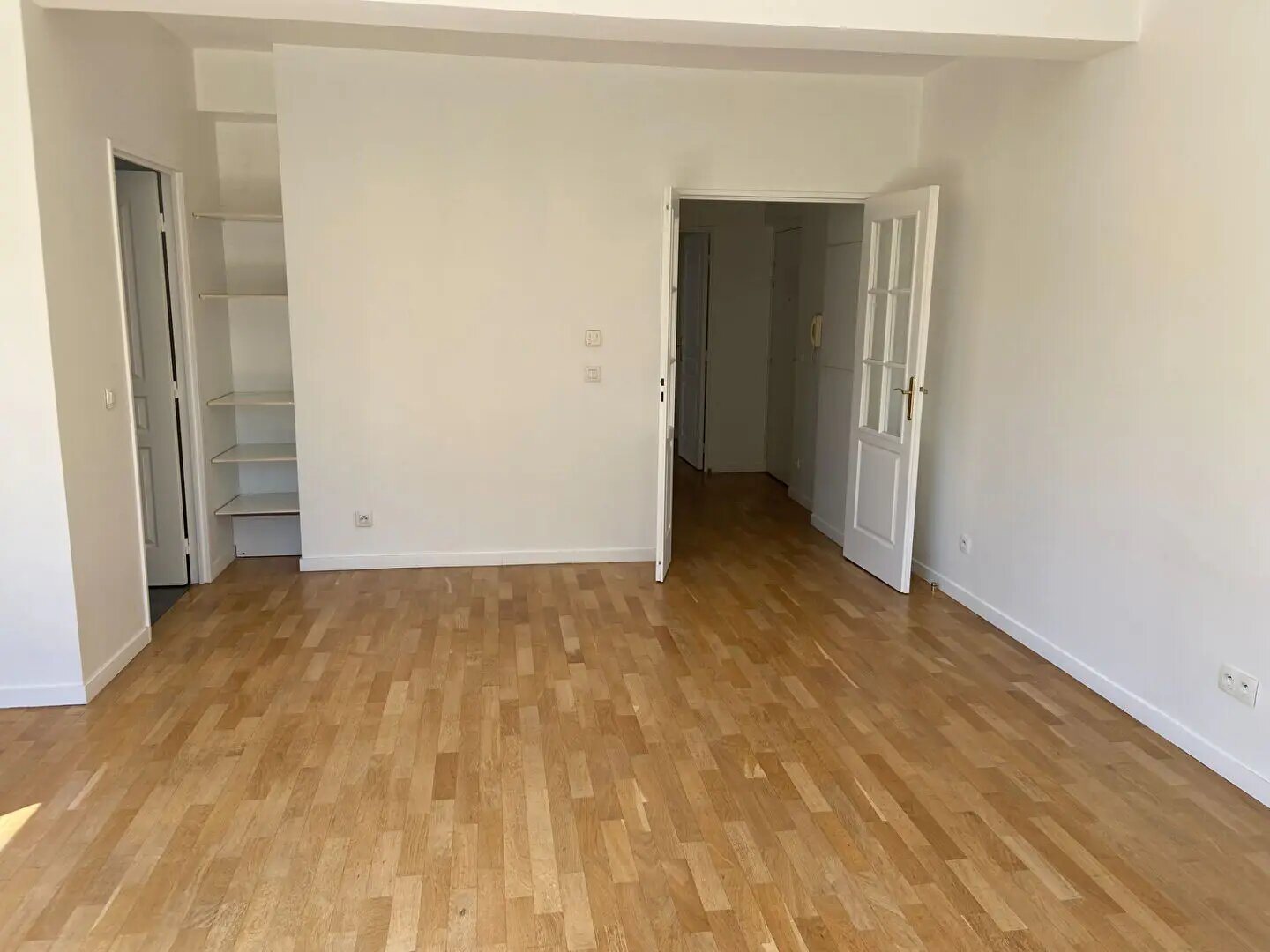 Appartement à louer, 67m², Courbevoie