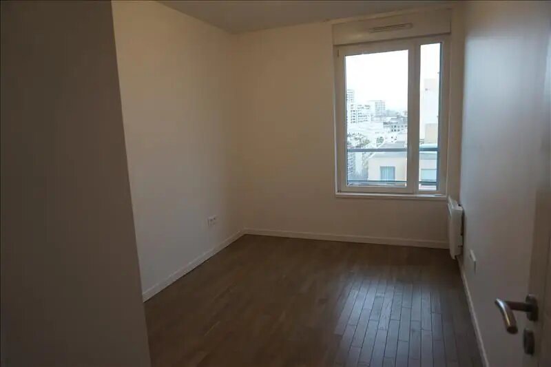 Appartement à louer, 67m², Courbevoie
