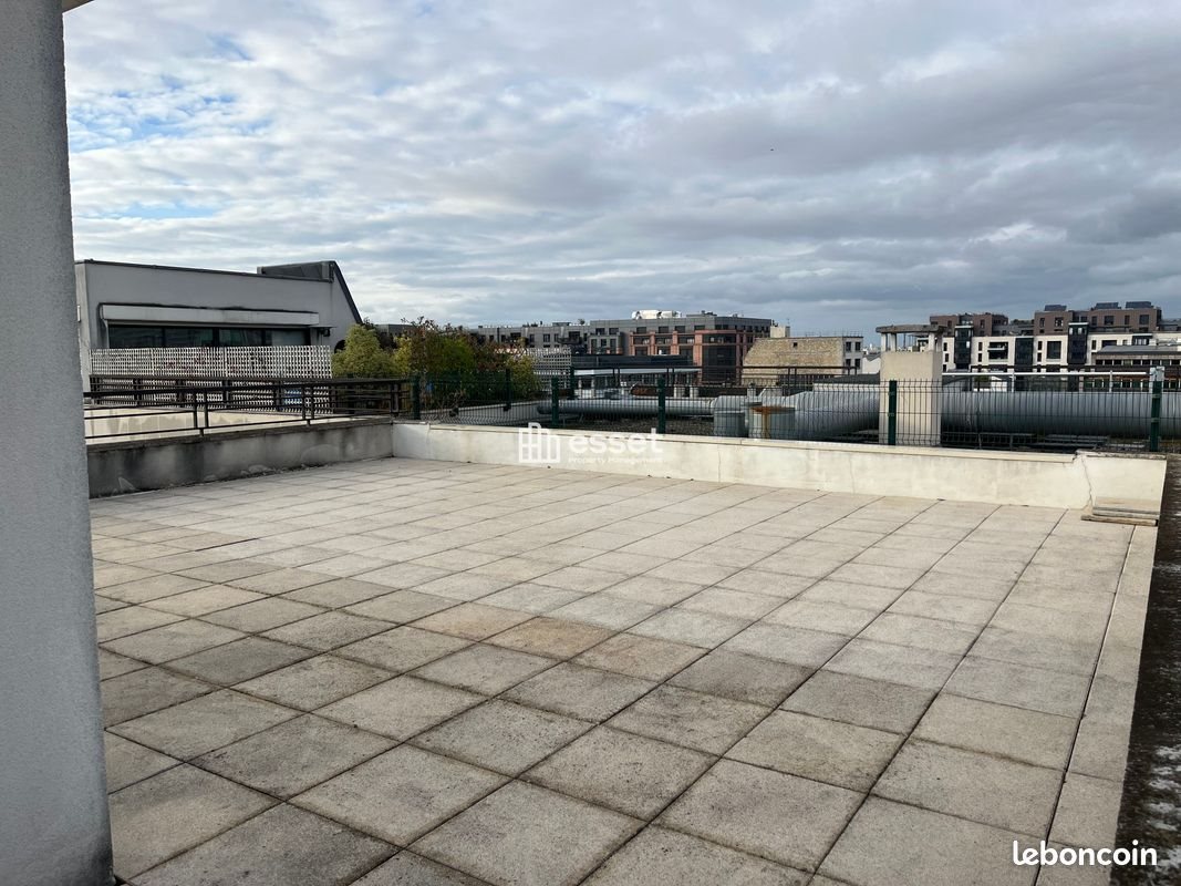 Appartement à louer, 114m², Courbevoie