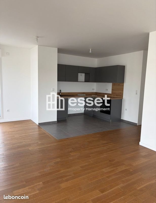 Appartement à louer, 92m², Rueil-Malmaison