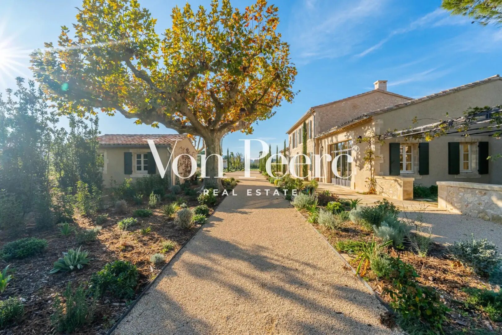 Maison à vendre, 400m², Eygalières