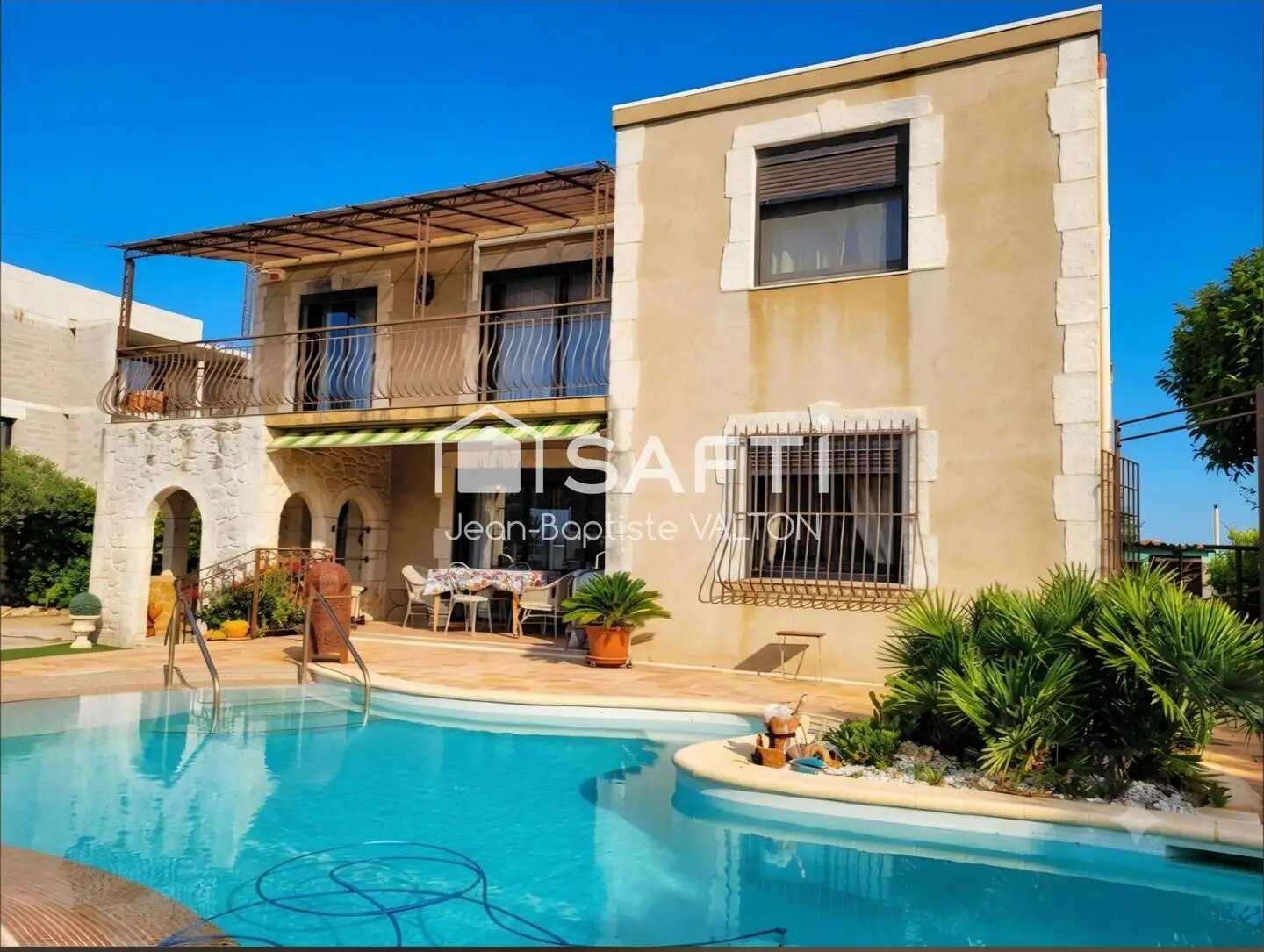 Maison à vendre, 238m², Gignac-la-Nerthe